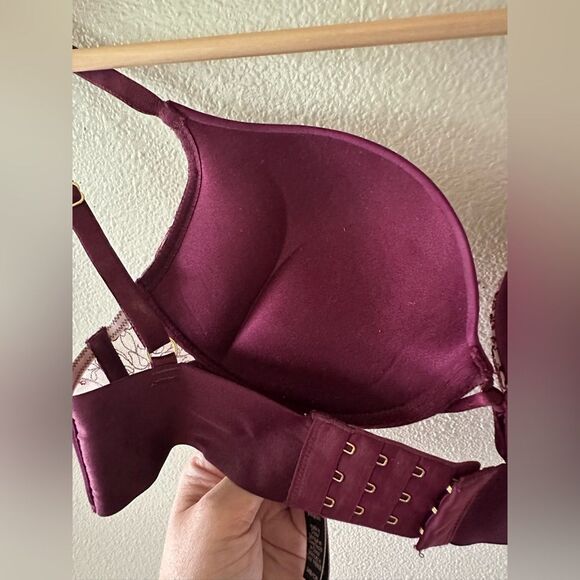 Victoria’s Secret Very Sexy Plunge Push Up Bra Burgundy Embroidered Size 34B - Picture 5 of 7